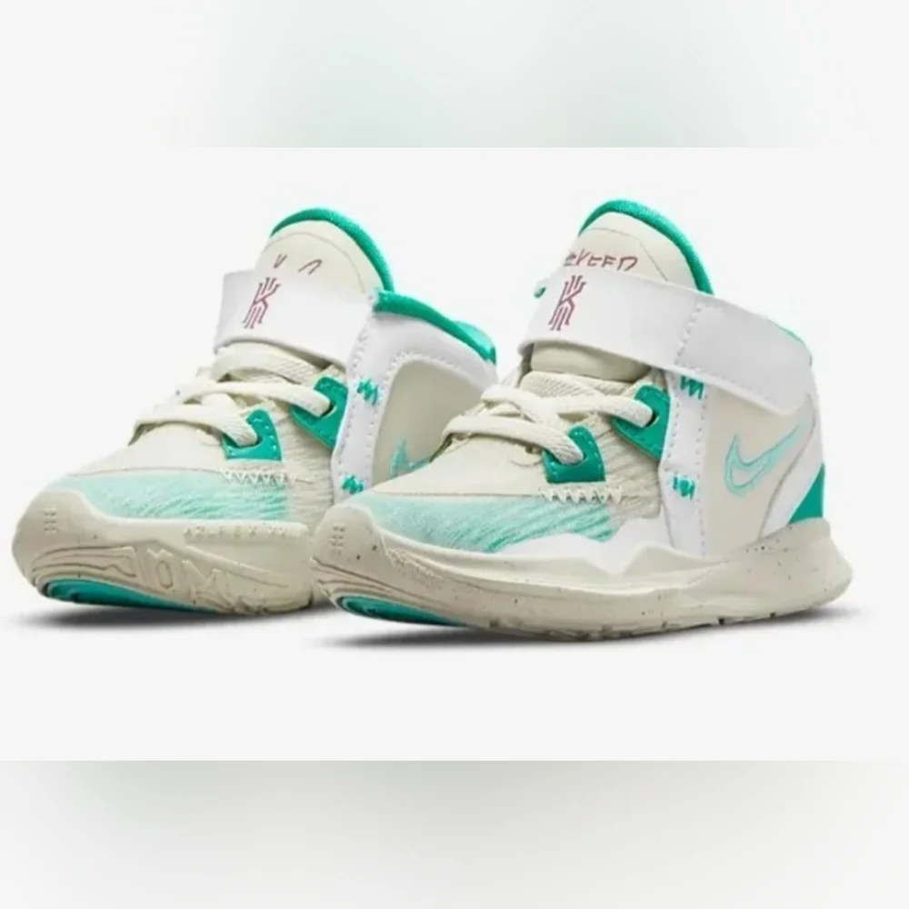 Nike Kyrie Infant Sea Glass Dynamic Turquoise Sneakers